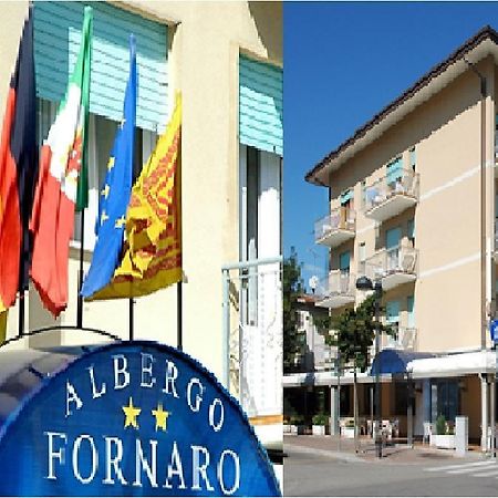 Hotel Fornaro Caorle Eksteriør billede