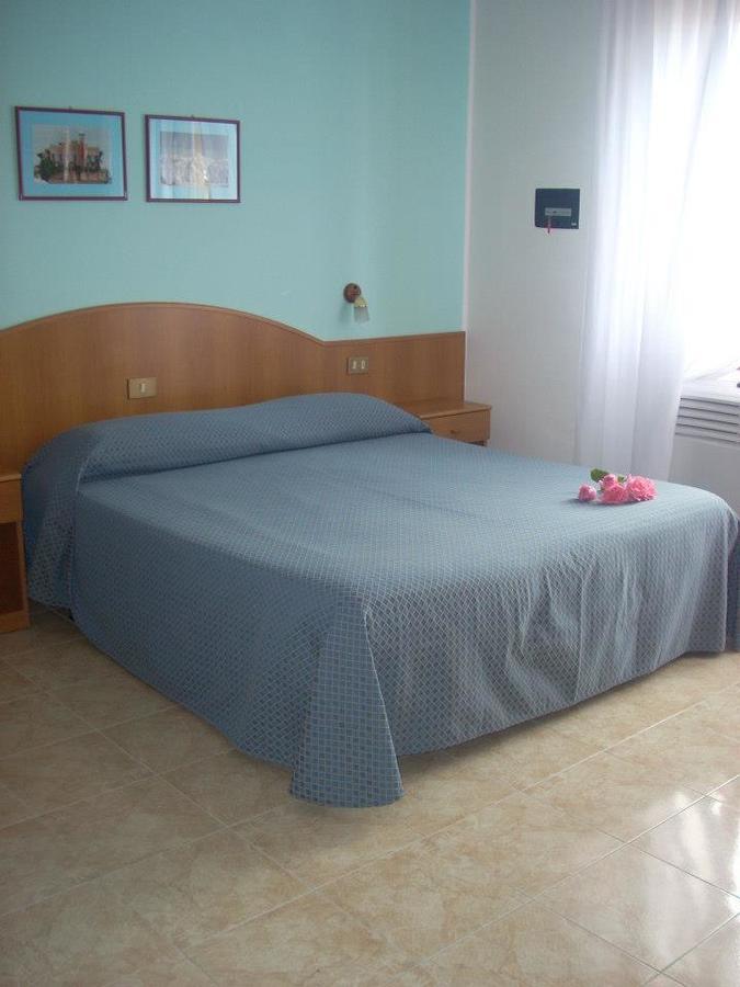 Hotel Fornaro Caorle Eksteriør billede