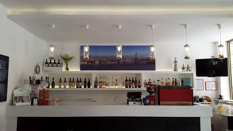 Hotel Fornaro Caorle Eksteriør billede