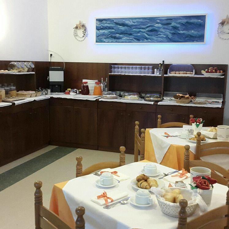Hotel Fornaro Caorle Eksteriør billede